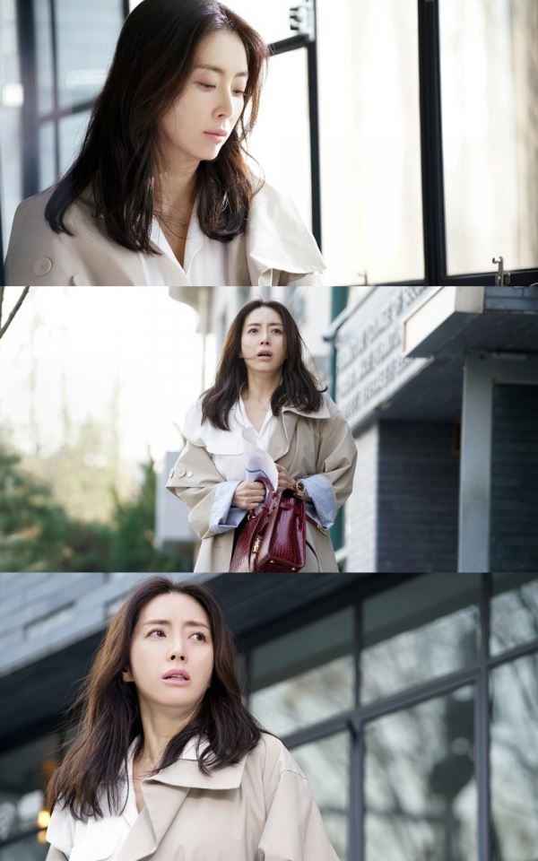 송윤아의 '시크릿 마더' 첫 촬영 현장이 공개돼 극에 대한 기대감을 높이고 있다.(사진=SBS '시크릿 마더')