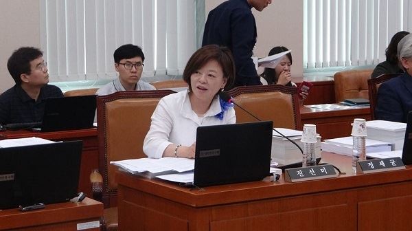 (사진=진선미 페이스북)