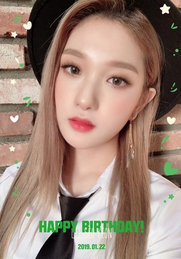 (사진=프로미스나인 SNS 캡처)